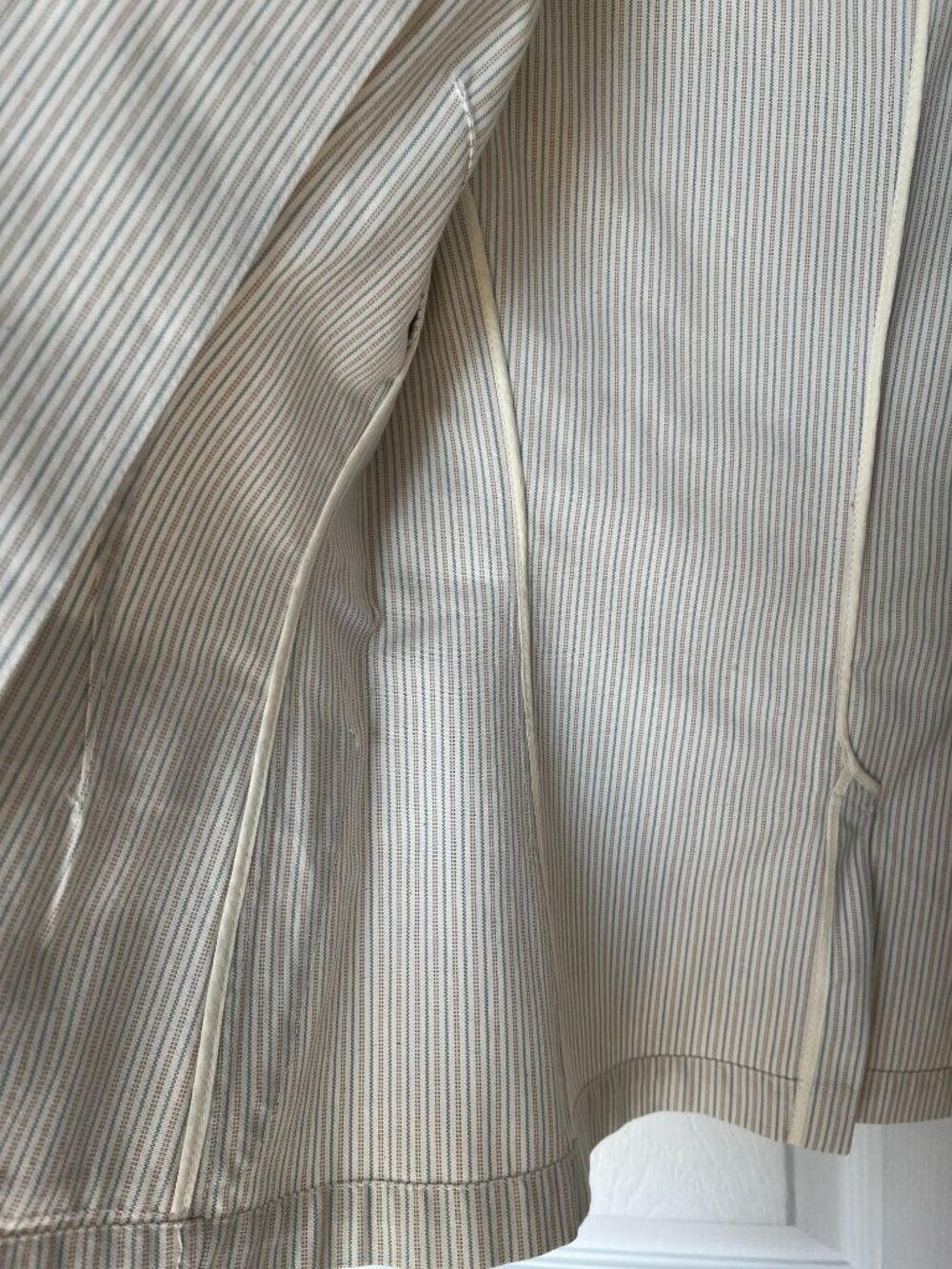 MaxMara Spring Beige Stripped Blazer - Picture 2 of 6